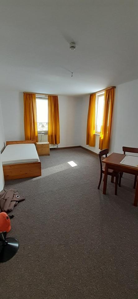 Altbau Wohnung 60qm,2.Etage,f.Kurzzeitvermietung