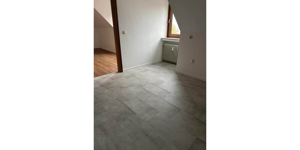 Dachgeschoßwohnung Schieder-Schwalenberg Schwalenberg - 3 Zimmer, 80 m&sup2;, 850&euro; | Angebot:24478593