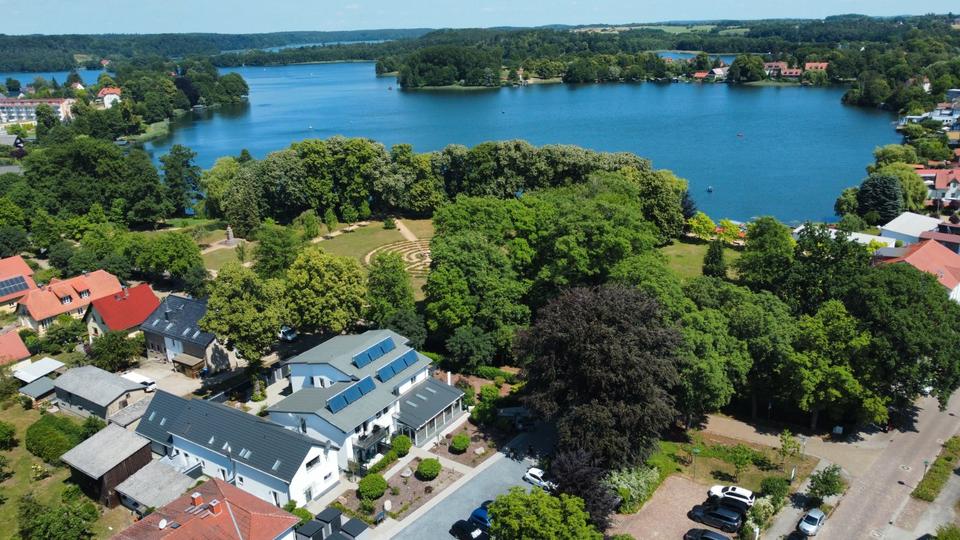 Dachgeschoßwohnung Feldberger Seenlandschaft - 2.5 Zimmer, 105 m&sup2;, 11&euro; | Angebot:26124112