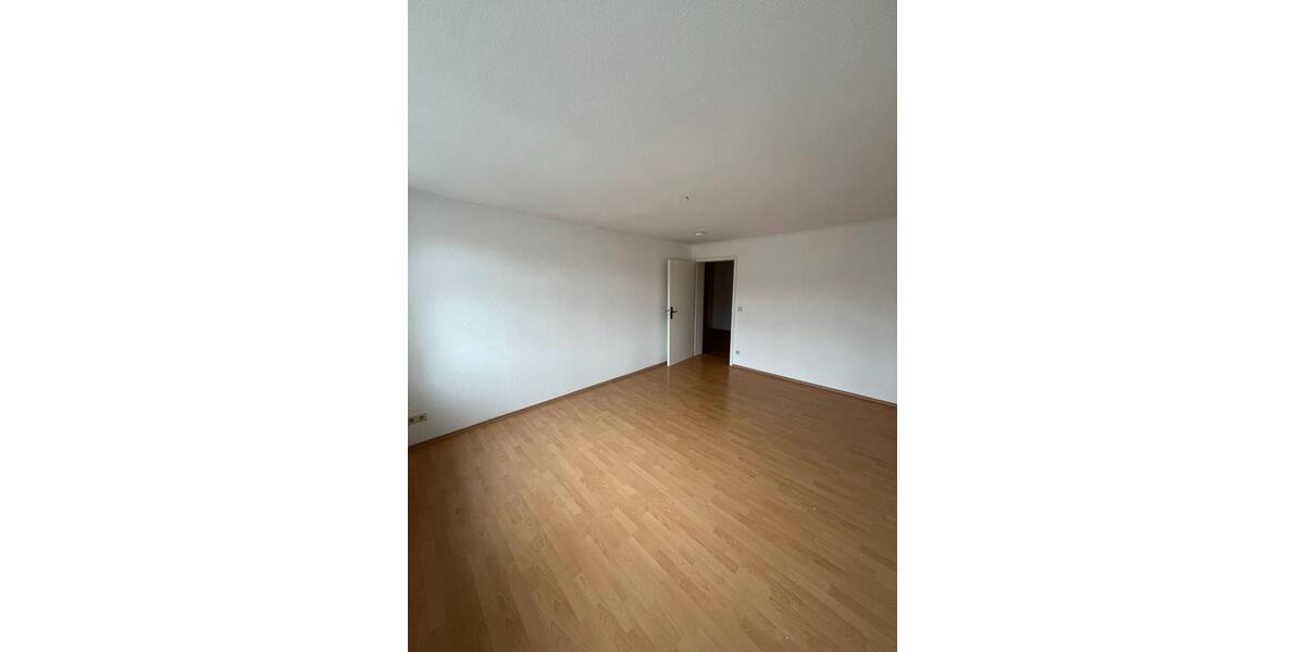 Etagenwohnung Bad Langensalza - 4 Zimmer, 100 m&sup2;, 650&euro; | Angebot:26367199