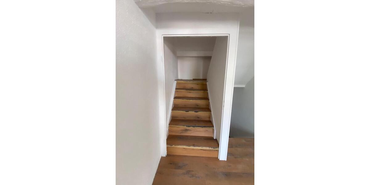 Dachgeschoßwohnung Dautphetal - 2 Zimmer, 48 m&sup2;, 750&euro; | Angebot:24295751