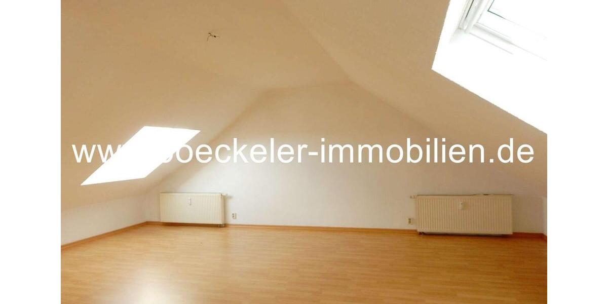 Etagenwohnung Naumburg (Saale) - 3 Zimmer, 93 m&sup2;, 510&euro; | Angebot:23567970