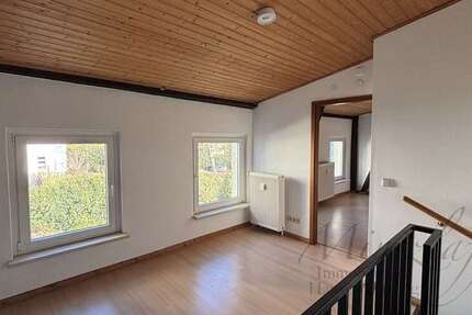 Wohnung Stendal - 2.5 Zimmer, 70 m&sup2;, 350&euro; | Angebot:26762397