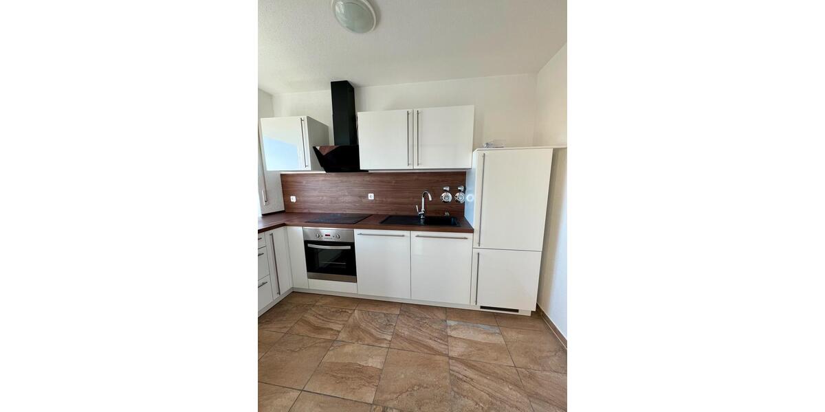 Etagenwohnung Straubing - 3 Zimmer, 79 m&sup2;, 870&euro; | Angebot:26677239