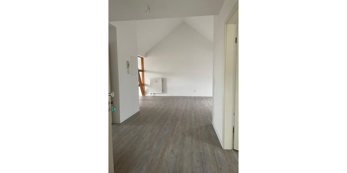 Dachgeschoßwohnung Weimar - 2 Zimmer, 76 m&sup2;, 798&euro; | Angebot:26496282