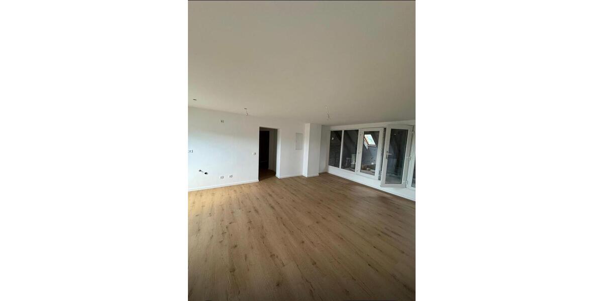 Dachgeschoßwohnung Gelsenkirchen Gelsenkirchen-Mitte - 1 Zimmer, 105 m&sup2;, 1.100&euro; | Angebot:25917231