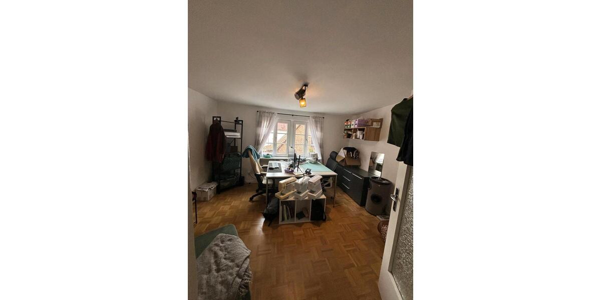 Etagenwohnung Weinheim - 3.5 Zimmer, 80 m&sup2;, 1.000&euro; | Angebot:26004503