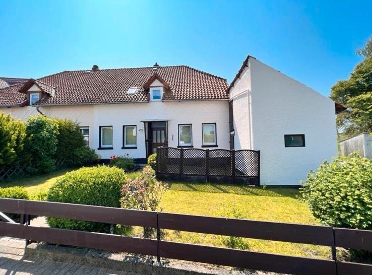 Doppelhaushälfte in ruhiger, naturnaher Lage