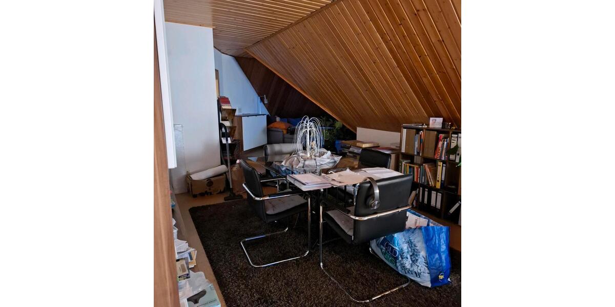 Dachgeschoßwohnung Mitwitz - 3 Zimmer, 120 m&sup2;, 660&euro; | Angebot:26006530