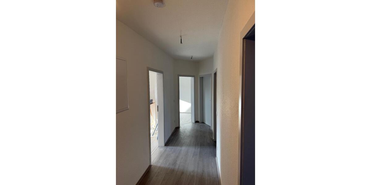 Dachgeschoßwohnung Gelsenkirchen - 3.5 Zimmer, 60 m&sup2;, 490&euro; | Angebot:25017144