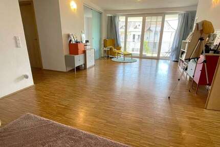 Wohnung Kaiserslautern - 4 Zimmer, 135 m&sup2;, 1.570&euro; | Angebot:27029250