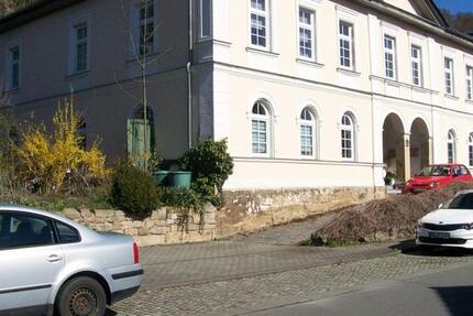 biete schöne Wohnung in Rudolstadt gegen private Pflegeleistung 3 zimmer