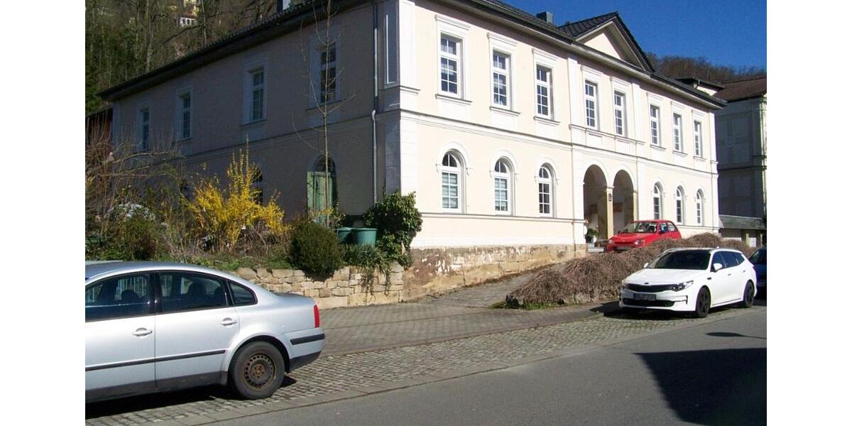 biete schöne Wohnung in Rudolstadt gegen private Pflegeleistung 3 zimmer