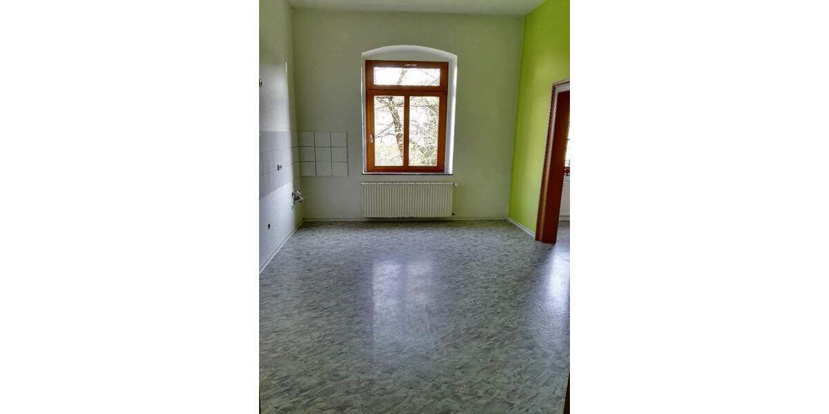 Etagenwohnung Riesa Innenstadt - 4 Zimmer, 150 m&sup2;, 700&euro; | Angebot:24530862