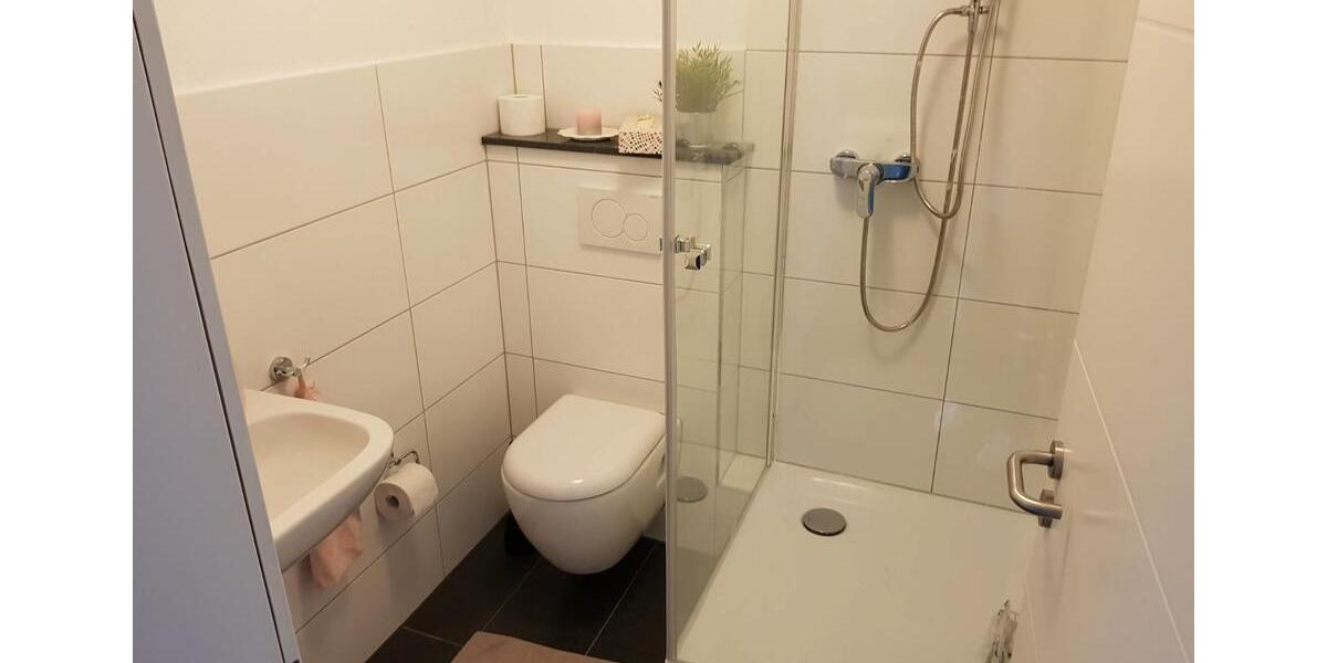 Wohnen auf Zeit Mönchengladbach Süd - 5 Zimmer, 120 m&sup2;, 360&euro; | Angebot:26621110