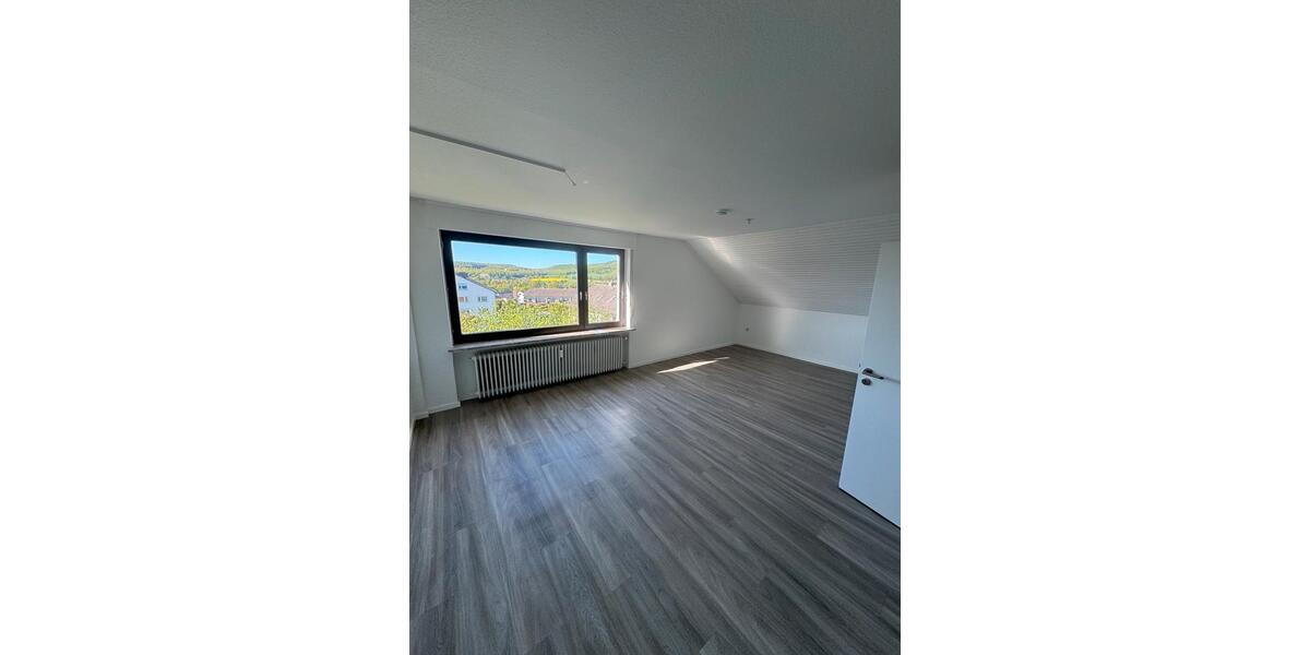 Dachgeschoßwohnung Schieder-Schwalenberg Schwalenberg - 4 Zimmer, 79 m&sup2;, 580&euro; | Angebot:26702976
