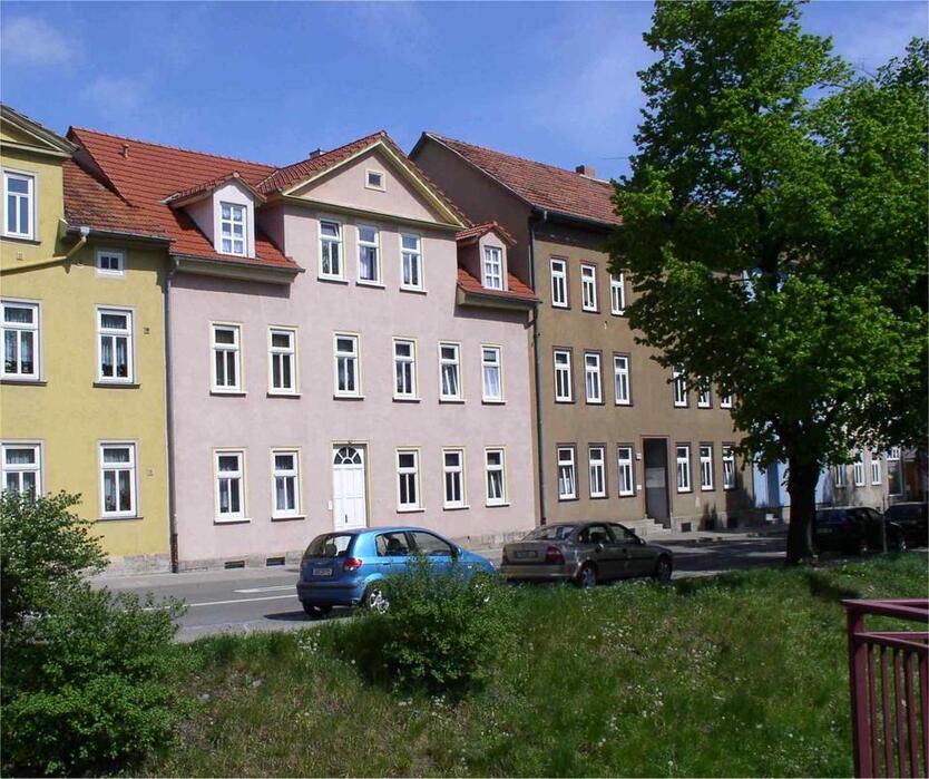 L34W4 - Tolle 3-Zimmer - DG-Wohnung in Vierfamilienhaus, Balkon, Gartennutzung zimmer