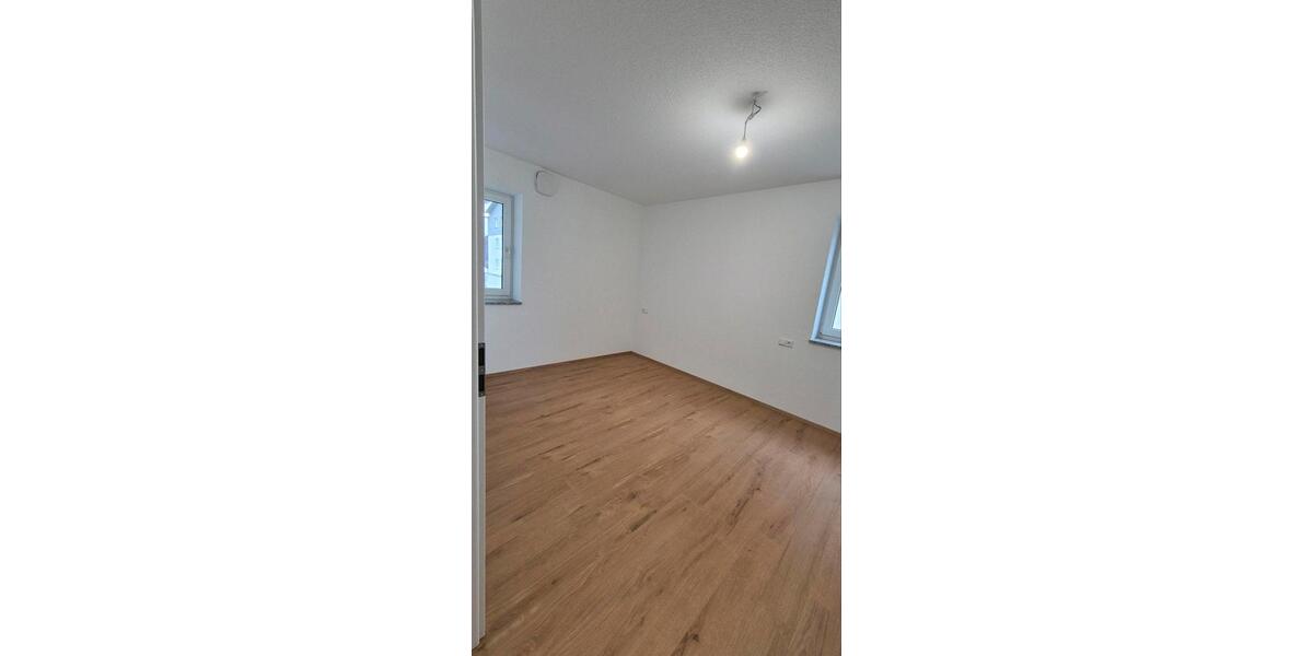 Erdgeschoßwohnung Leutkirch im Allgäu - 4 Zimmer, 89 m&sup2;, 1.090&euro; | Angebot:25576422