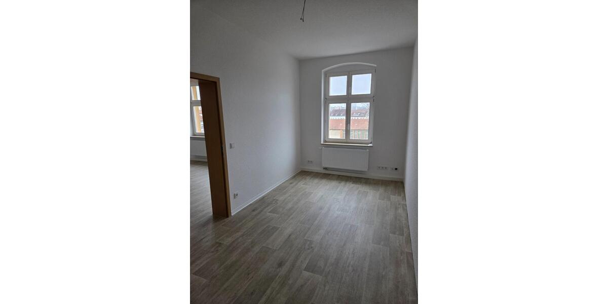 Etagenwohnung Frankfurt (Oder) Beresinchen - 4 Zimmer, 84 m&sup2;, 588&euro; | Angebot:24692730
