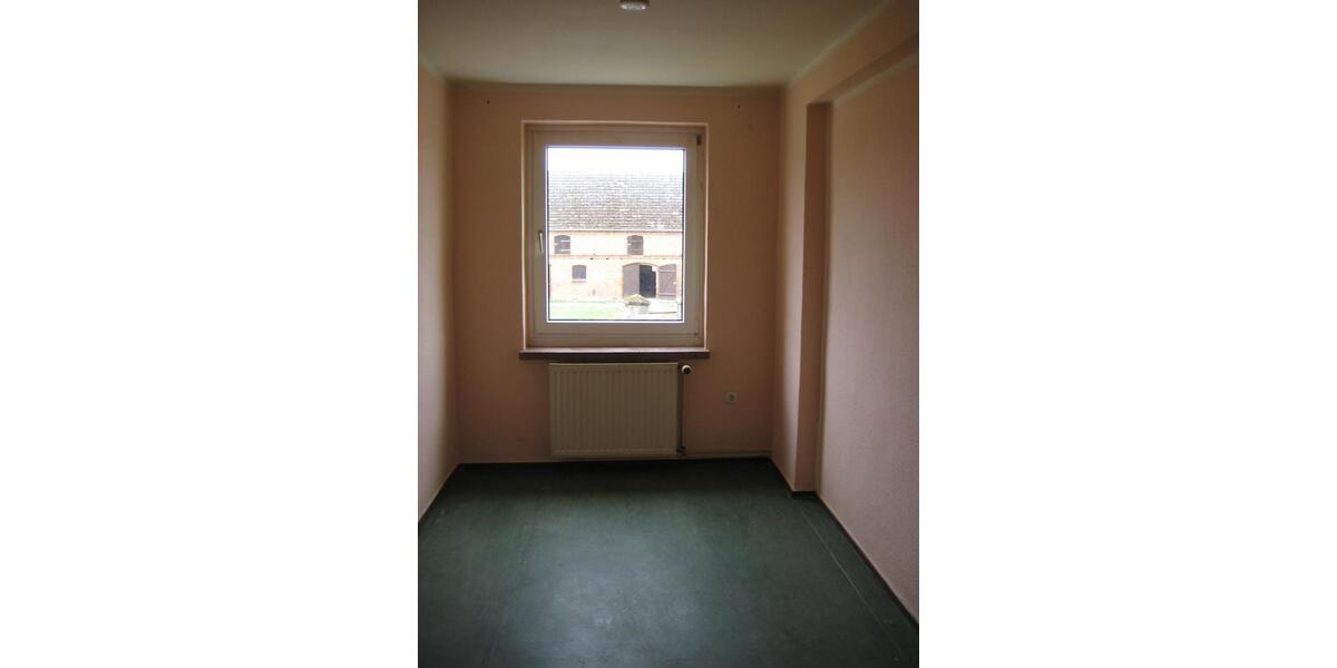Erdgeschoßwohnung Osterburg (Altmark) - 3 Zimmer, 30 m&sup2;, 246&euro; | Angebot:8828028