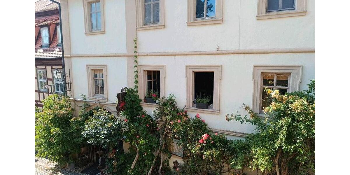 Erdgeschoßwohnung Königsberg in Bayern - 5 Zimmer, 160 m&sup2;, 1.050&euro; | Angebot:26459631