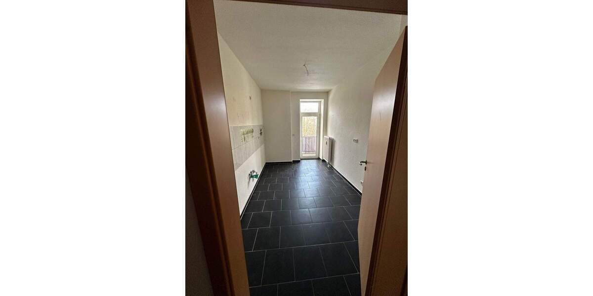 Etagenwohnung Weißenfels - 2 Zimmer, 50 m&sup2;, 290&euro; | Angebot:25066995