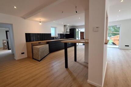 Wohnung Greding - 3 Zimmer, 160 m&sup2;, 1.990&euro; | Angebot:24974926