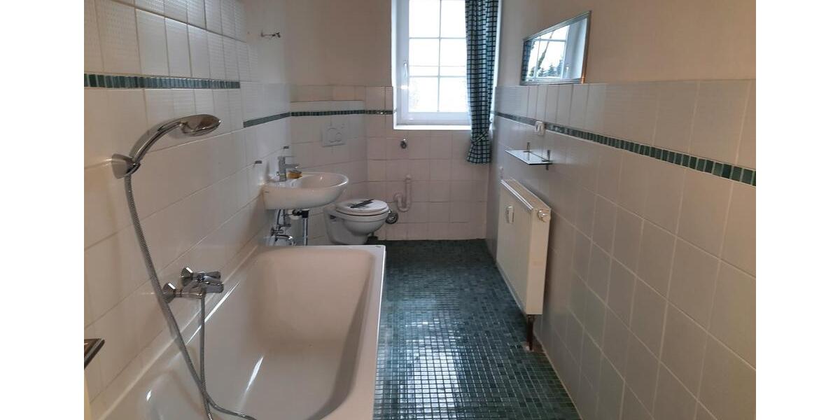 Etagenwohnung Floß - 3 Zimmer, 80 m&sup2;, 520&euro; | Angebot:26137382