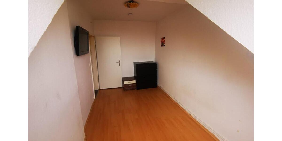 Dachgeschoßwohnung Völklingen - 2 Zimmer, 75 m&sup2;, 600&euro; | Angebot:24551465