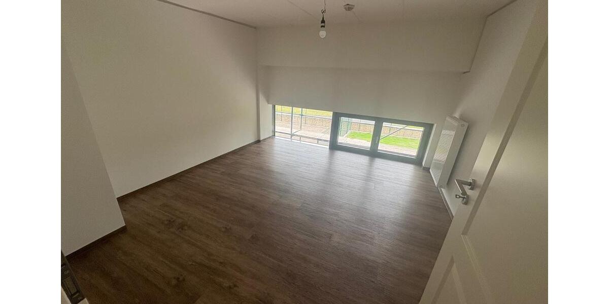 Loft - Studio - Atelier Hoyerswerda - 4 Zimmer, 160 m&sup2;, 1.900&euro; | Angebot:23710133