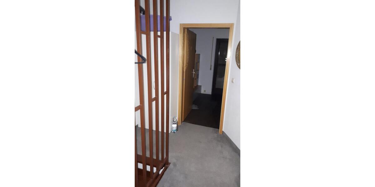 Zimmer m. Balkon, Stellplatz u. Mitbenutzung von Küche, Bad, WC 1 zimmer