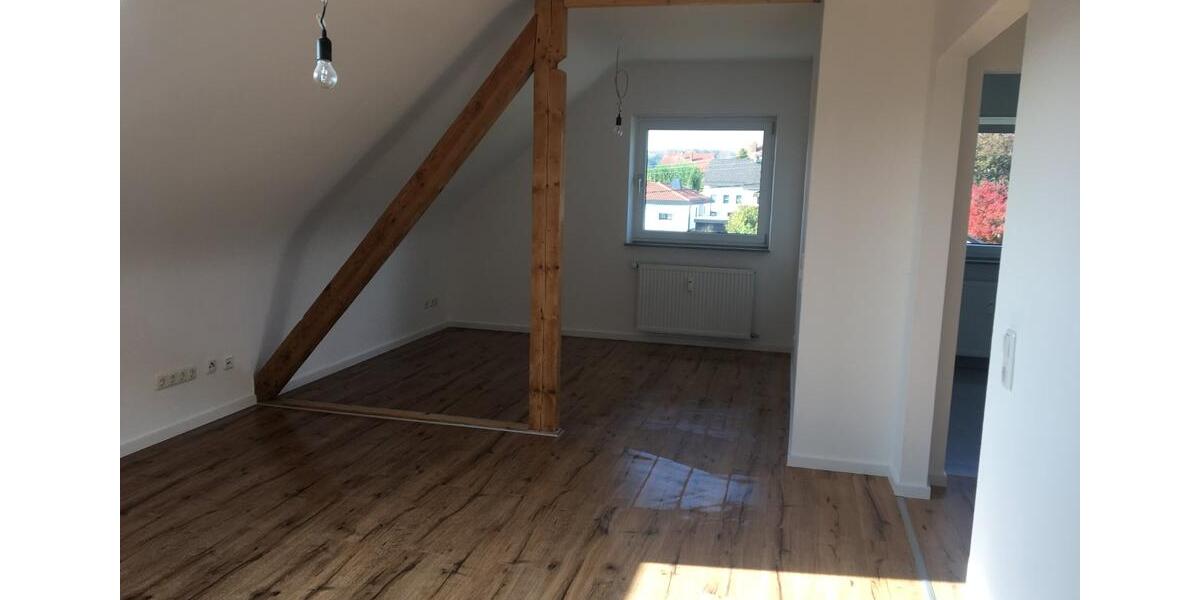 Schöne Dachgeschoss - Wohnung in Saarbrücken - Eschringen 3 zimmer