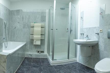 Wohnung Dessau-Roßlau Dessau - 3 Zimmer, 94 m&sup2;, 700&euro; | Angebot:26619977