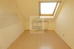 Dachgeschoßwohnung Zwickau - 3 Zimmer, 101 m&sup2;, 749&euro; | Angebot:26004595