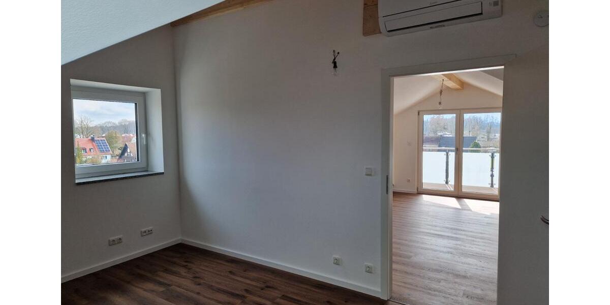Dachgeschoßwohnung Burghausen - 3 Zimmer, 55 m&sup2;, 825&euro; | Angebot:26221403