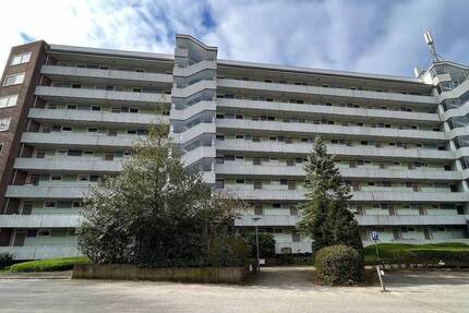 RAUS von ZUHAUS und REIN in die erste eigene Bude und sogar mit Balkon