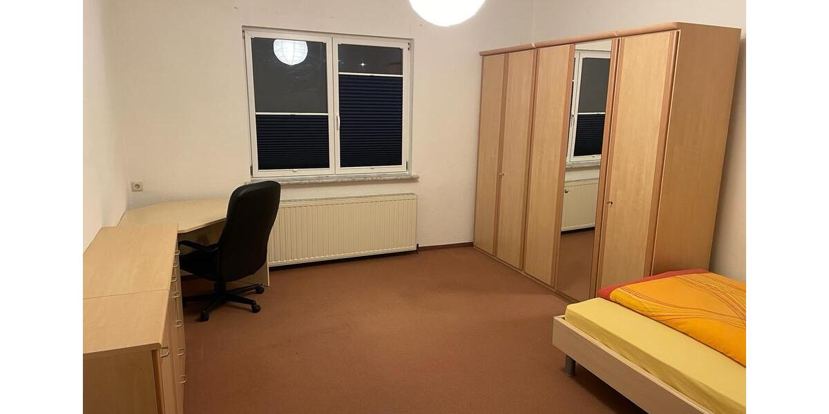 Etagenwohnung Schmalkalden - 1 Zimmer, 15 m&sup2;, 330&euro; | Angebot:24742800