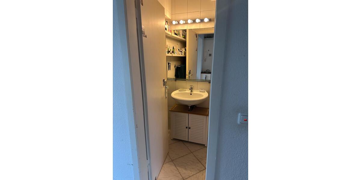 Wohnen auf Zeit Köln Innenstadt - 13 Zimmer, 70 m&sup2;, 600&euro; | Angebot:25937112
