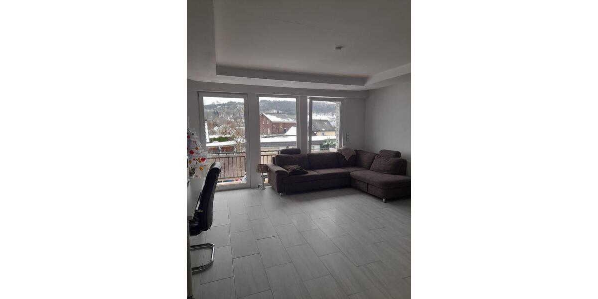 Erdgeschoßwohnung Bergneustadt - 5 Zimmer, 122 m&sup2;, 1.600&euro; | Angebot:26536645