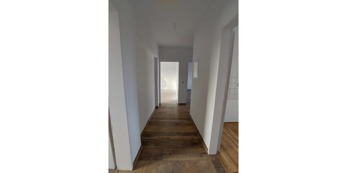Etagenwohnung Brake (Unterweser) - 3 Zimmer, 68 m&sup2;, 490&euro; | Angebot:24417731