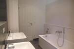 ZentrumOst - Tolle 2-Zi.-Whg., 2 Balkone, ParkettFuBoHeizg. und Lift! 2 zimmer