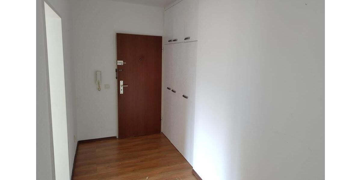 Etagenwohnung Duisburg Hamborn - 3 Zimmer, 81 m&sup2;, 600&euro; | Angebot:24536445