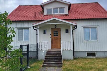 Haus Esens - 7 Zimmer, 100 m&sup2;, 80&euro; | Angebot:24830505