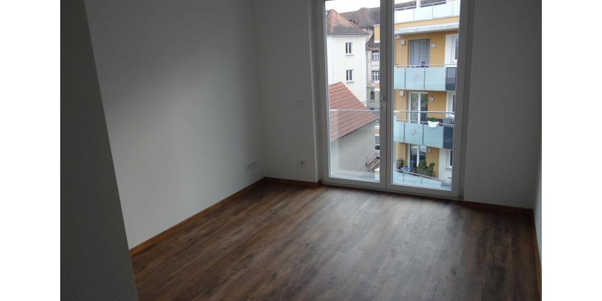 Etagenwohnung Ansbach - 3 Zimmer, 95 m&sup2;, 990&euro; | Angebot:25374536