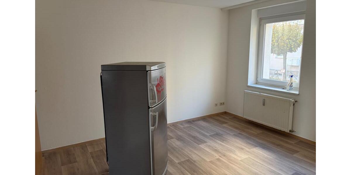 Erdgeschoßwohnung Staßfurt - 1 Zimmer, 35 m&sup2;, 300&euro; | Angebot:23419304
