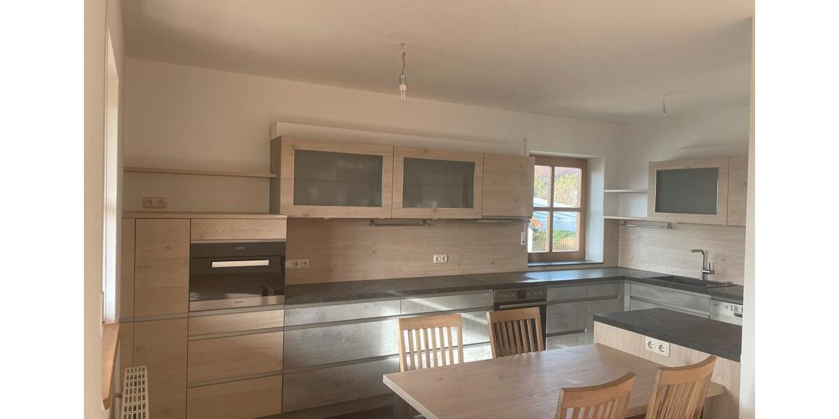 Sonniges Haus, Doppelhaushälfte in Salzweg 6 zimmer