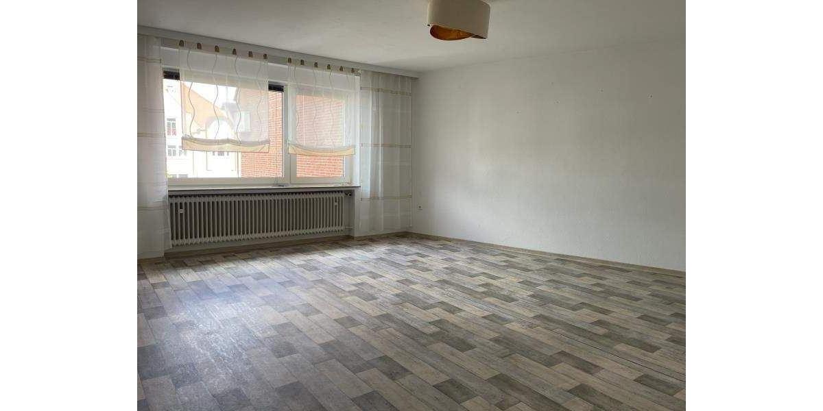 Etagenwohnung Papenburg - 4 Zimmer, 115 m&sup2;, 590&euro; | Angebot:23116934