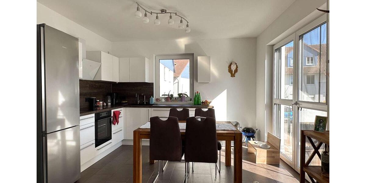 Etagenwohnung Korswandt - 3 Zimmer, 77 m&sup2;, 920&euro; | Angebot:26645279