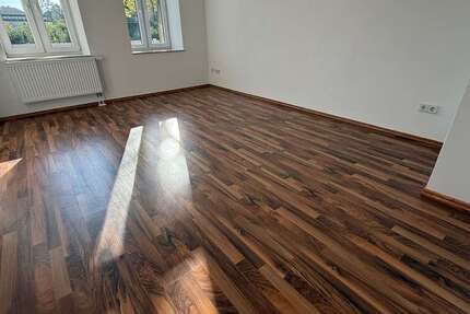 Wohnung zum Mieten in Chemnitz 370 € 67.5 m²