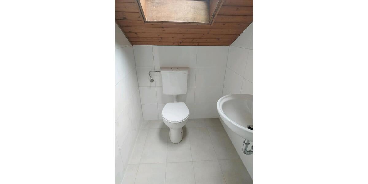 Etagenwohnung Linkenheim-Hochstetten Hochstetten - 4.5 Zimmer, 105 m&sup2;, 1.490&euro; | Angebot:25669102